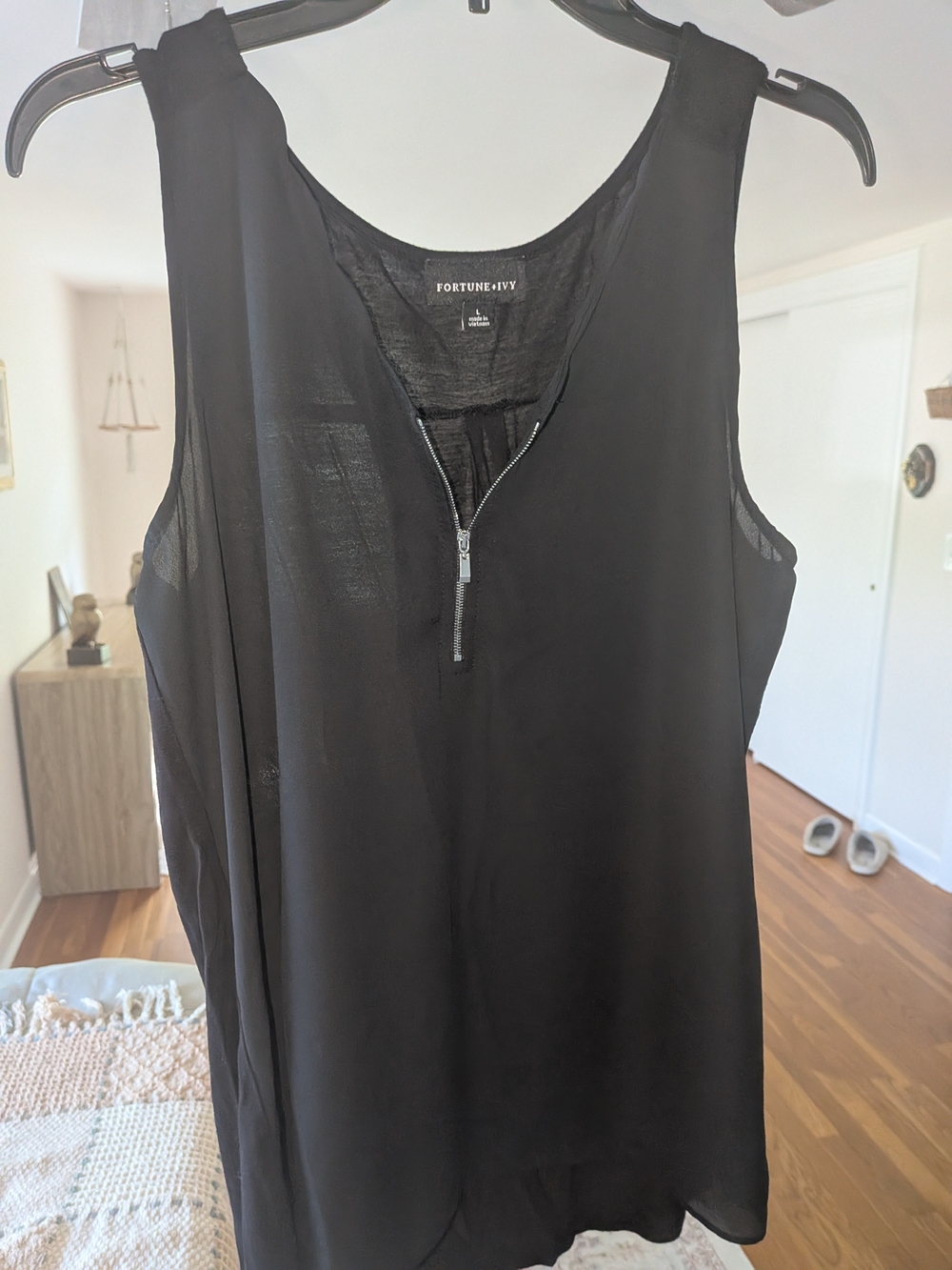 Fortune + Ivy Black Sleeveless Zip-Front Blouse